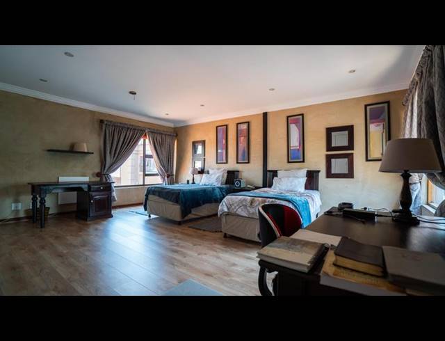 3 BEDROOM HOUSE FOR SALE IN KENSINGTON